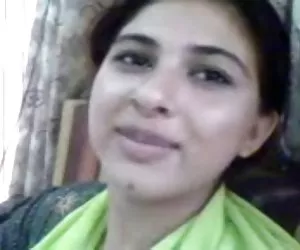 Paki beauty girl with lover