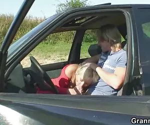 Granny fucked in the car