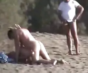 Nudisten fun on Beach
